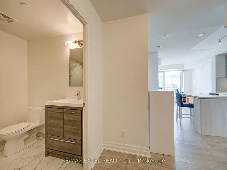 8 Rouge Valley Dr W #609B — Photo 6