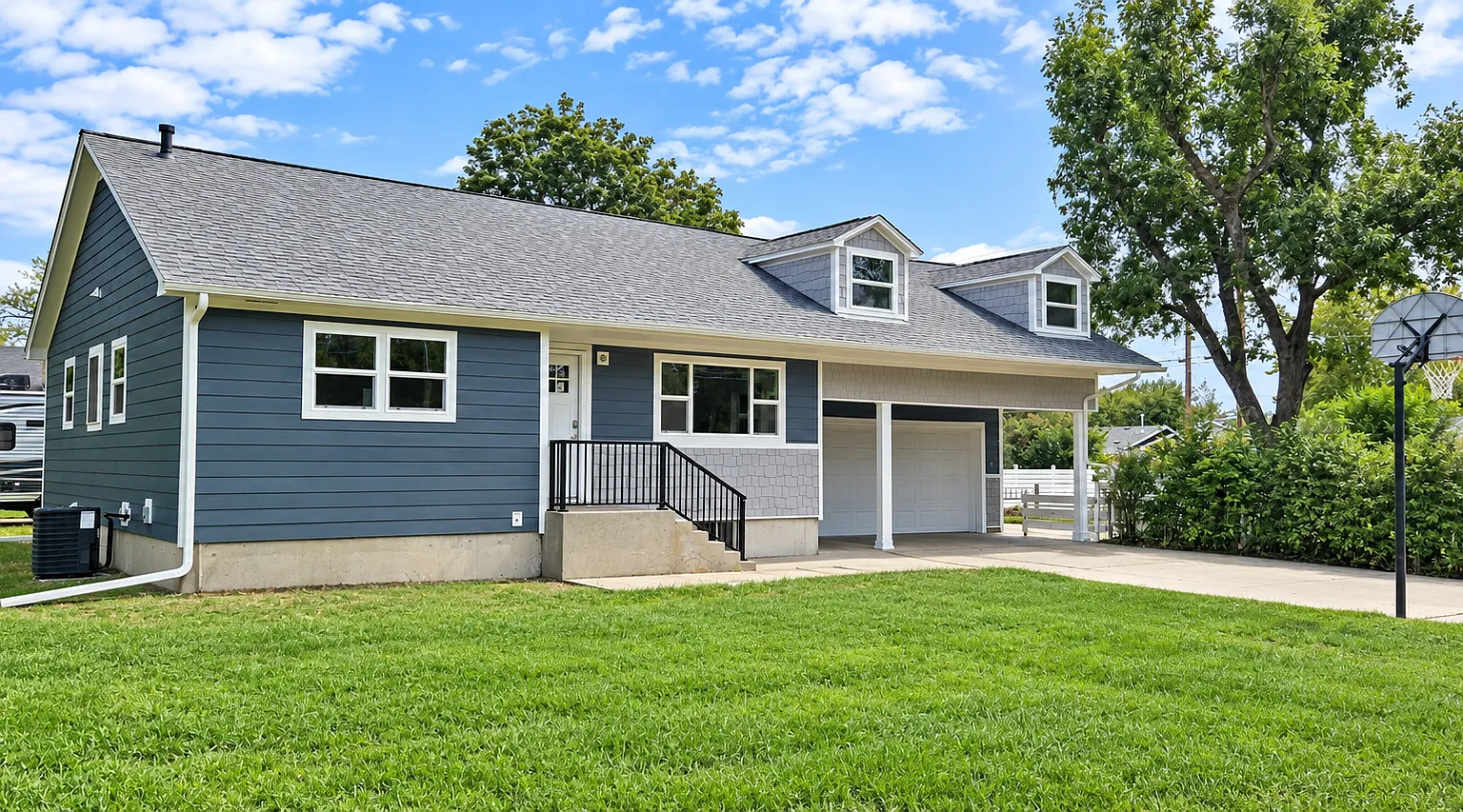 5 bed, 2640 sqft, $3,500 — Photo 1