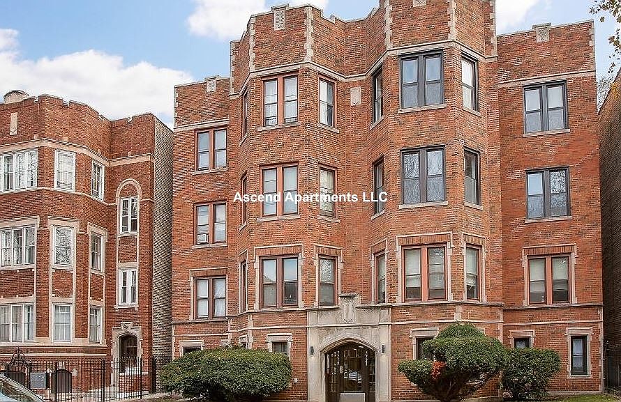 1st image of 7721 S Kingston Ave APT 1