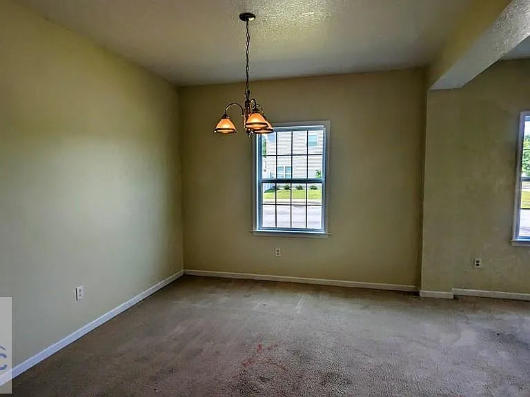 409 Valdez Ct — Photo 4