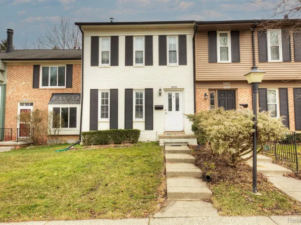 3238 Bolgos Cir, Ann Arbor, MI 48105