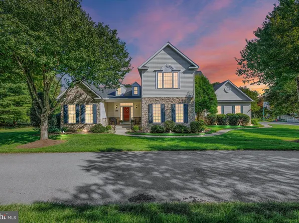 10804 Robin Lynn Dr, Ellicott City, MD 21042