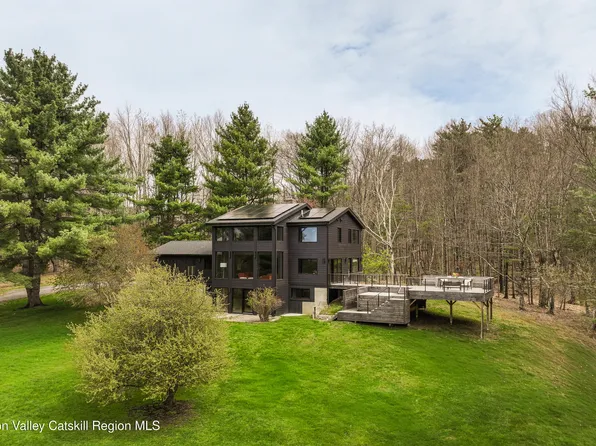 41 Chicory Lane, Austerlitz, NY 12017
