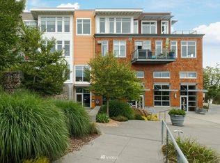 125 Ferncliff Ave NE UNIT E242, Bainbridge Island, WA 98110