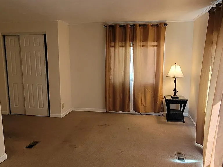 201 Manor Ct #29 — Photo 14