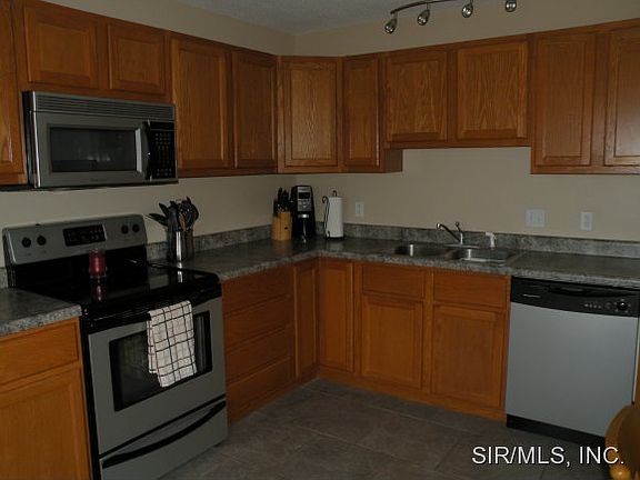 5th image of 401 Tristan Ln