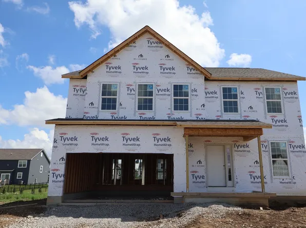33 Banyan Dr, Lewis Center, OH 43035