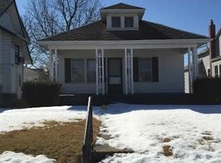 910 E Fairview Ave, South Bend, IN
