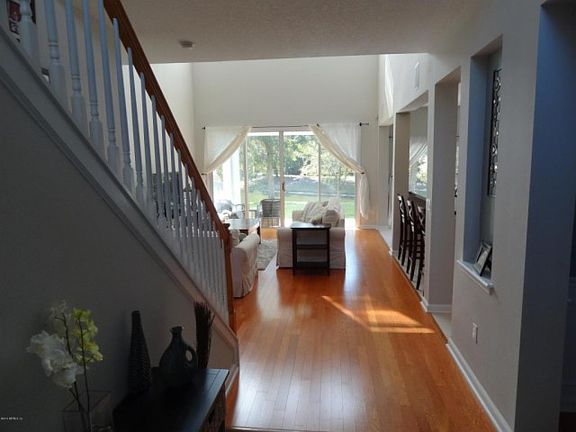 3rd image of 3936 Hillstead Ln