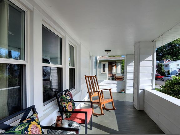 4th image of 1536 Lauderdale Ave