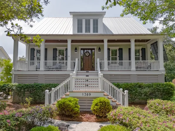1389 Smythe St, Charleston, SC 29492