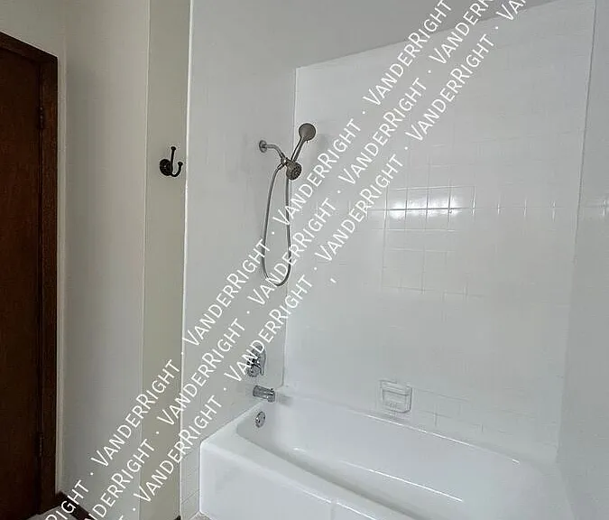 2804 S Main Ave — Photo 12