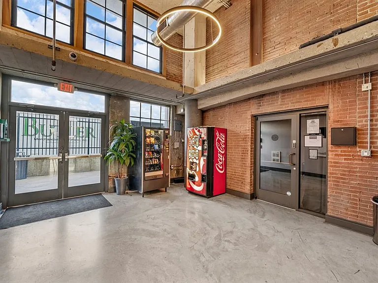 GW Apartments — Photo 7