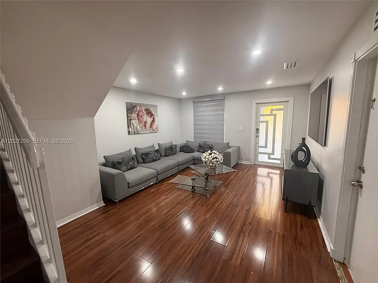 9721 SW 162nd Ct — Photo 3