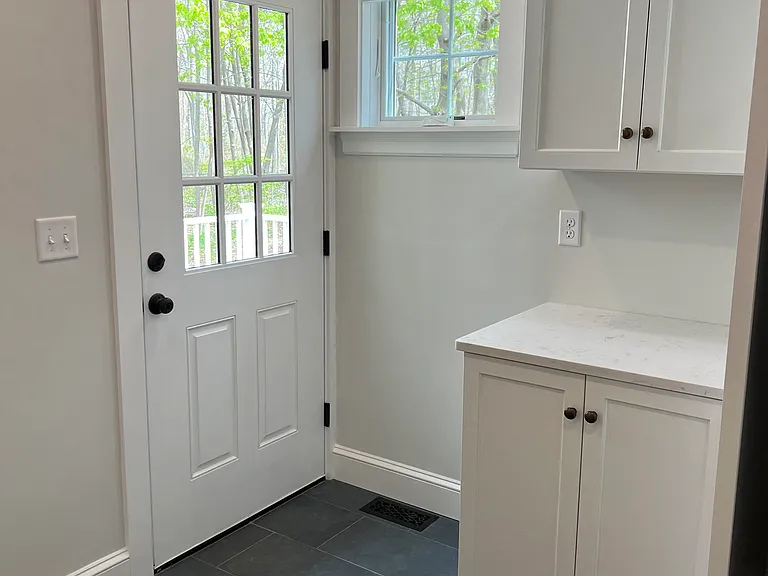41 Village Rd — Photo 10