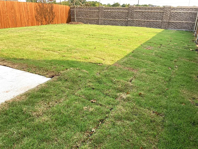 311 Madison Way — Photo 29