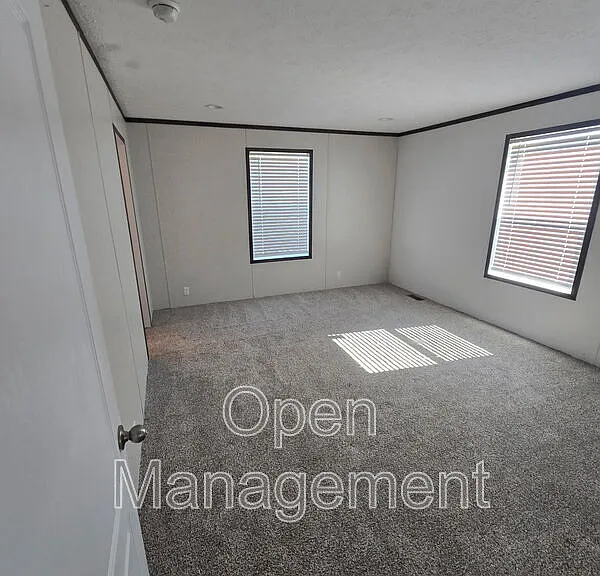511 E 1st St #70 — Photo 3