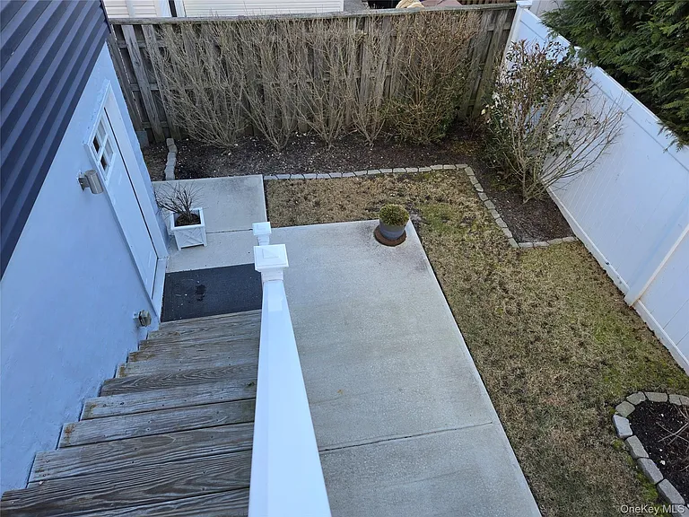 70 Harmon St — Photo 21
