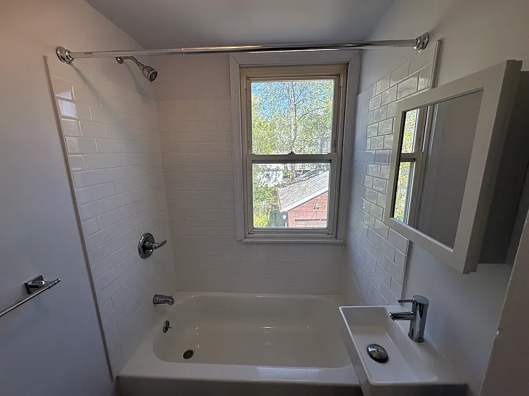 7 Hill St #2 — Photo 18