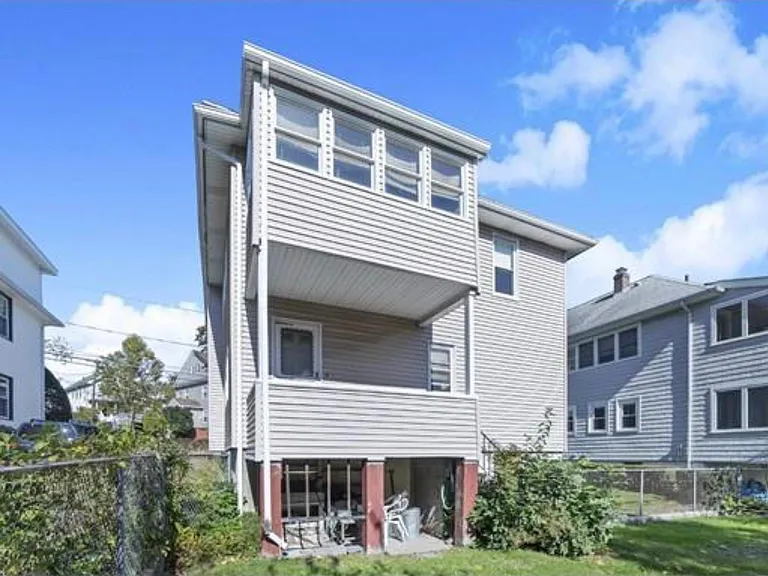 Putnam St — Photo 3