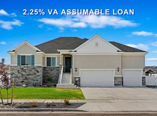 3411 W Blue Crane Dr, Clinton, UT 84015