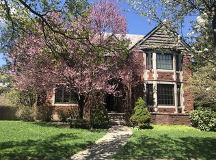 24 Fellsmere Rd, Newton, MA 02459