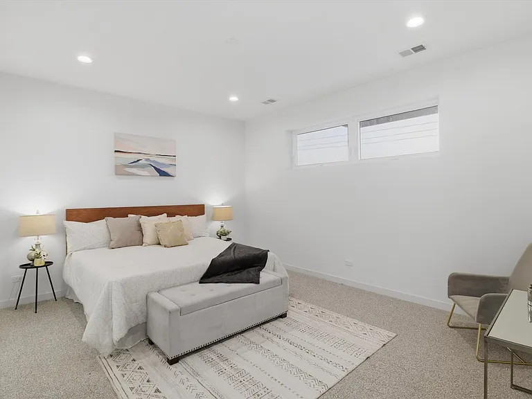 5824 N Lincoln Ave #1S — Photo 9
