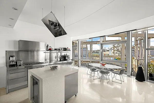 Rented by Douglas Elliman | media 23