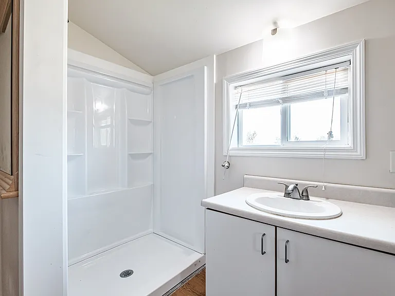 533 Washington Ave #2 — Photo 40
