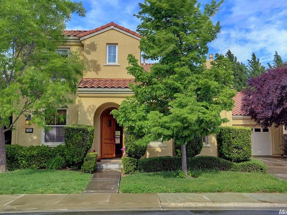 1st image of 300 Lanfranco Cir