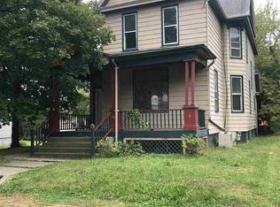 222 W Chestnut St, Canton, IL 61520