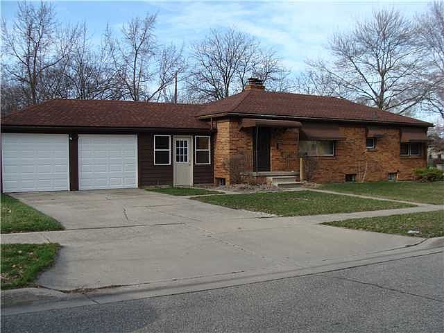 1st image of 1037 E Linden St