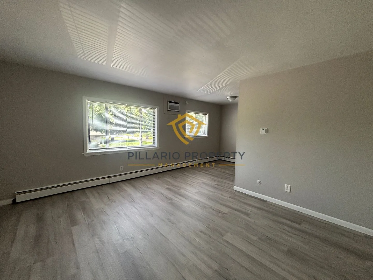 Perkins Apartments — Photo 2