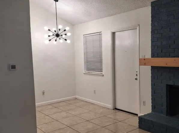 6702 Deatonhill Dr #A, Austin, TX 78745