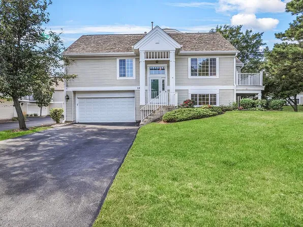 161 Lucerne Ct, Wheeling, IL 60090