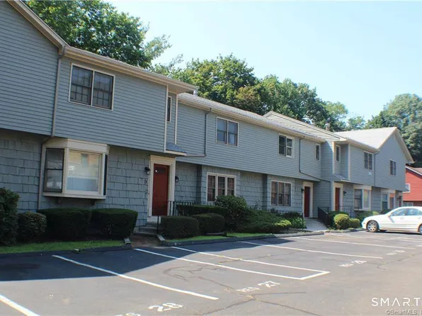 375 Glendale Ave Unit D2, Bridgeport, CT 06606
