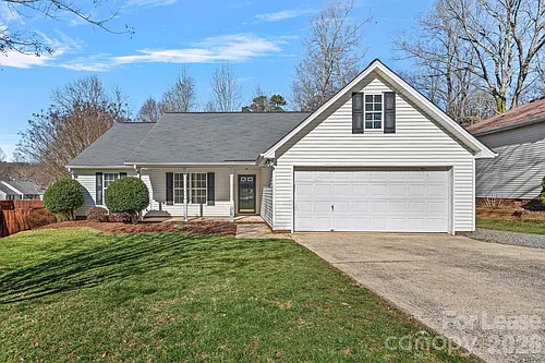 107 Canopy Ct Photo 1