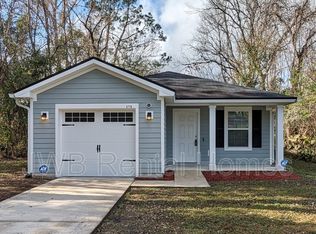 5770 Carver Cir NE, Jacksonville, FL 32208