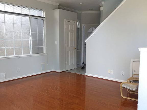3rd image of 2197 Weston Pl