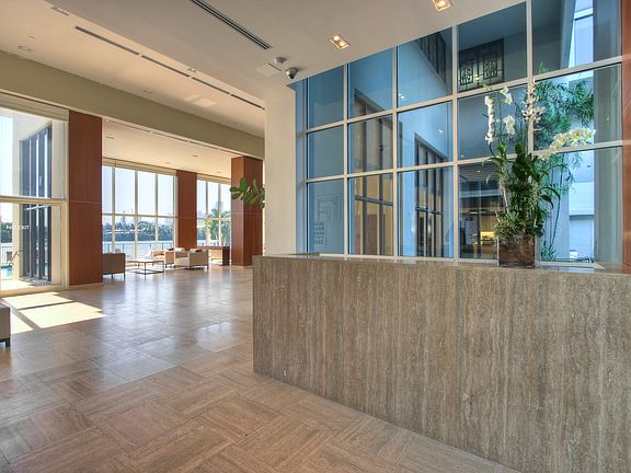 1000 Front Desk
