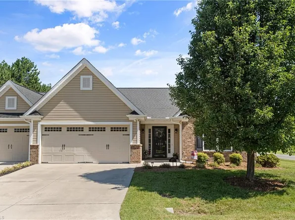 6210 Queens Gate Ct, Clemmons, NC 27012