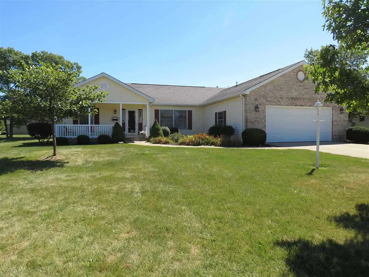 3404 Roberta St photo 1