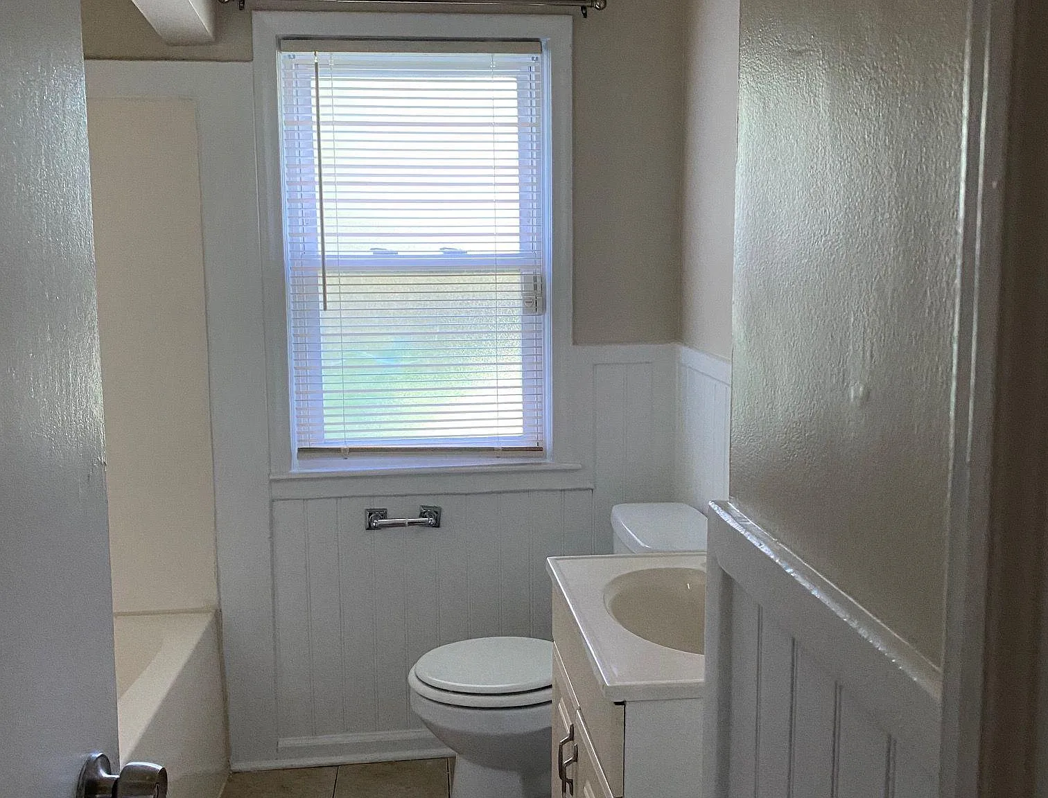 3 bed, 1050 sqft, $1,625 — Photo 3