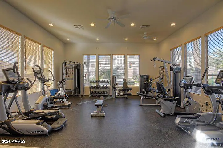 15221 N Clubgate Dr #2115 — Photo 8