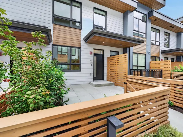 932 Lytton St #102, North Vancouver, BC V7H 2A5