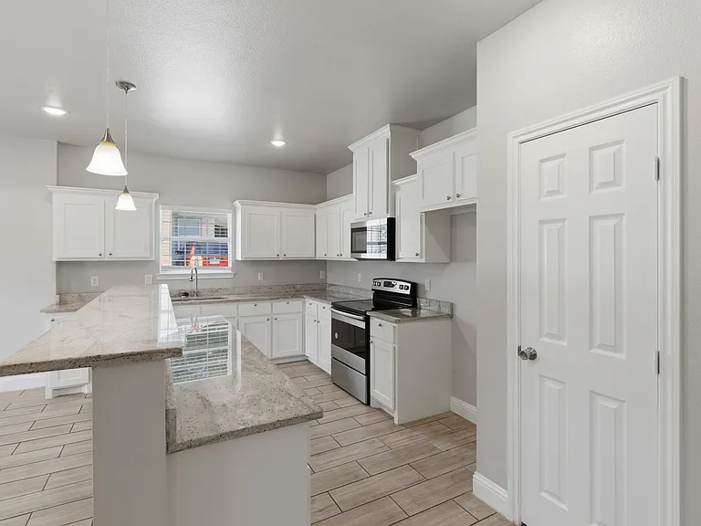 3614 Short St — Photo 8