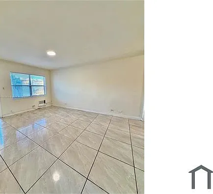 2571 NW 13th Ct — Photo 10