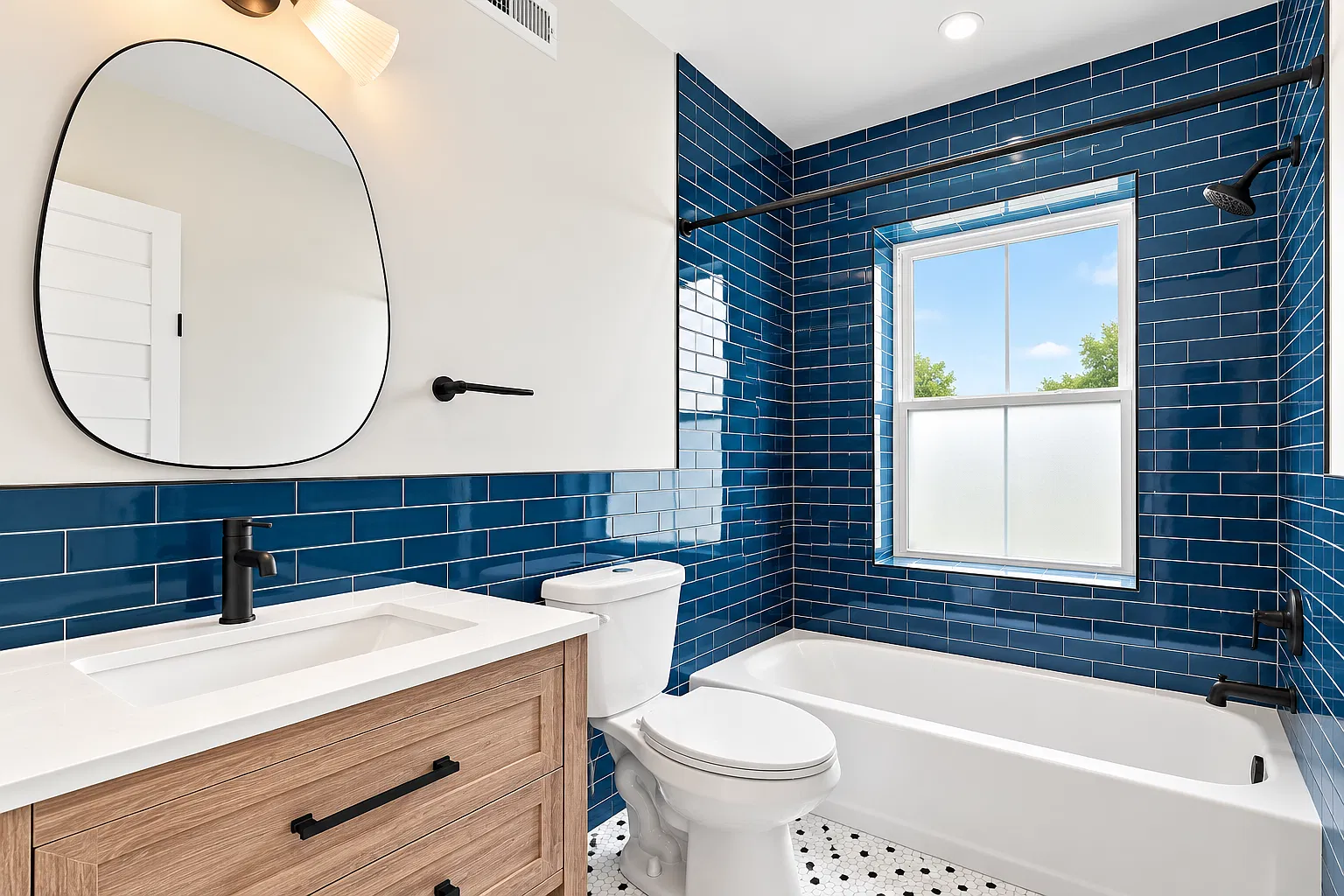 4 bed, 3.5 bath, $2,599 — Photo 3