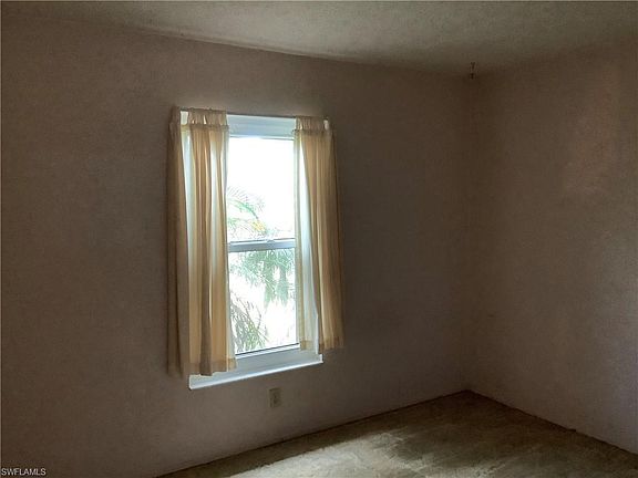 4th image of 106 SE 6th St