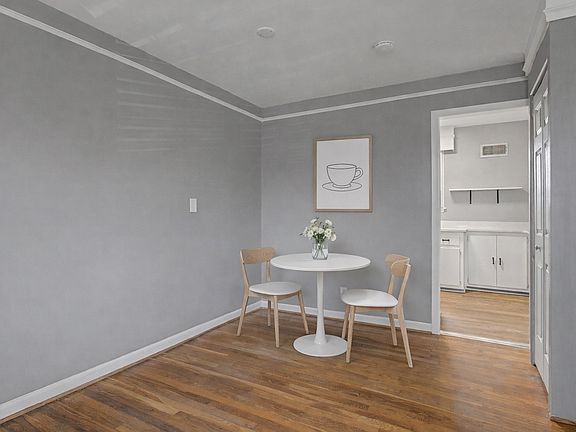 5th image of 3310 Long Blvd APT B8